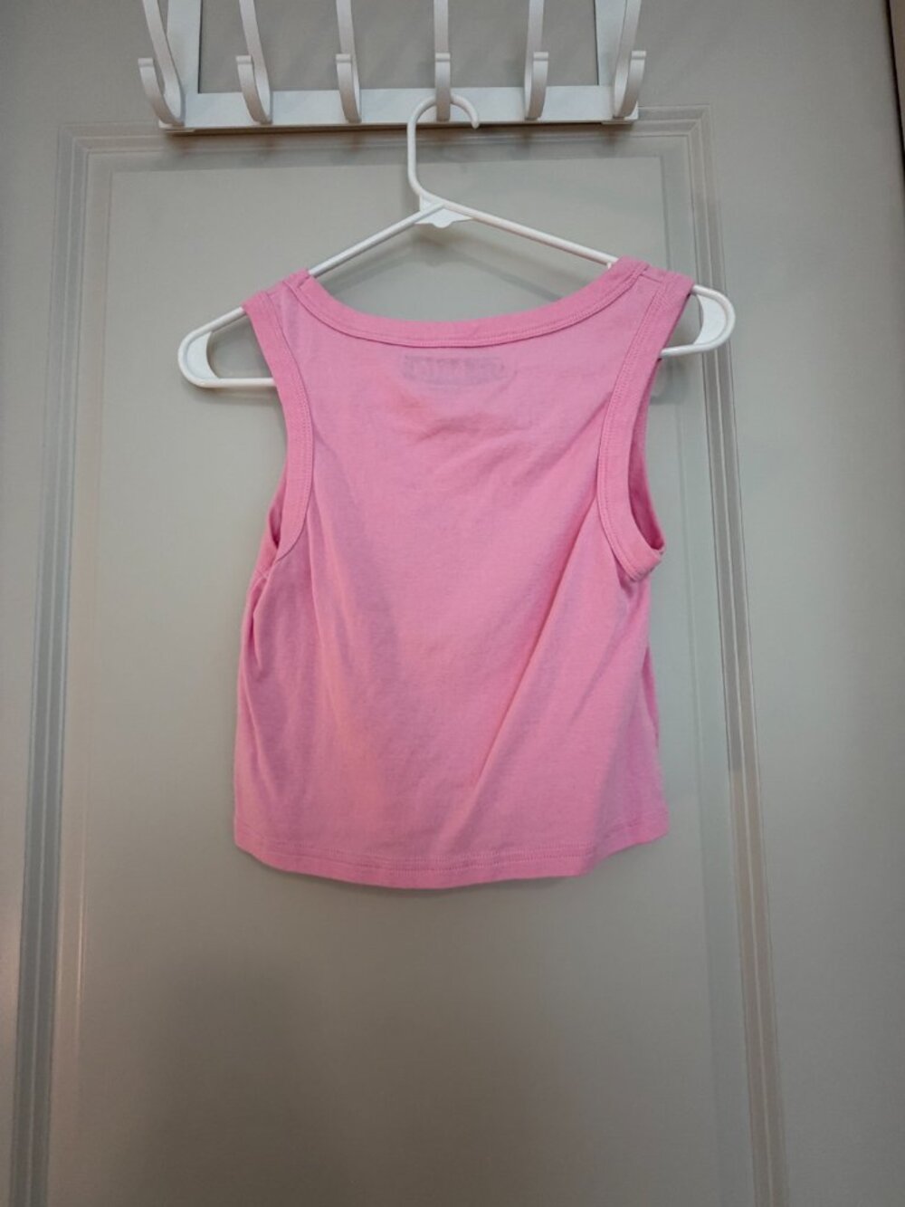 Pink Cropped Graphic Tank - Picture 3 of 4